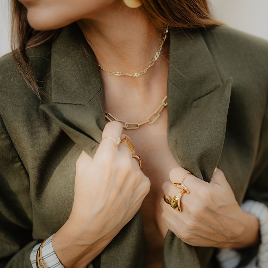 Collar Dara